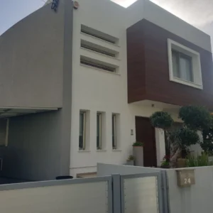 4 Bedroom House for Sale in Limassol – Kapsalos