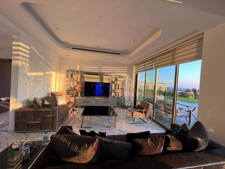 500m² Building for Sale in Paphos District
