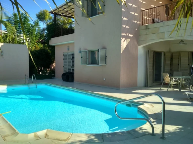 3 Bedroom House for Sale in Chlorakas, Paphos District