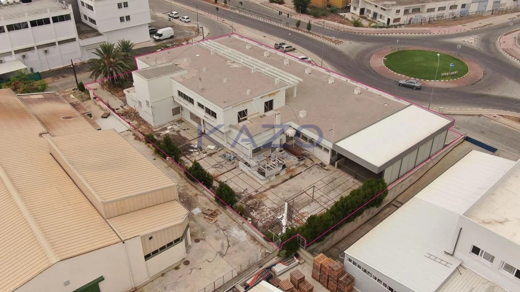 1392m² Commercial for Sale in Nicosia – Kaimakli