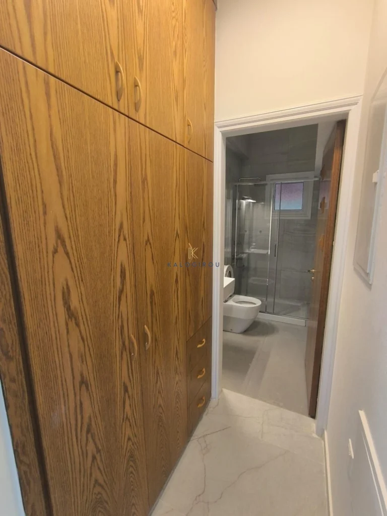 5 Bedroom House for Sale in Pervolia Larnacas