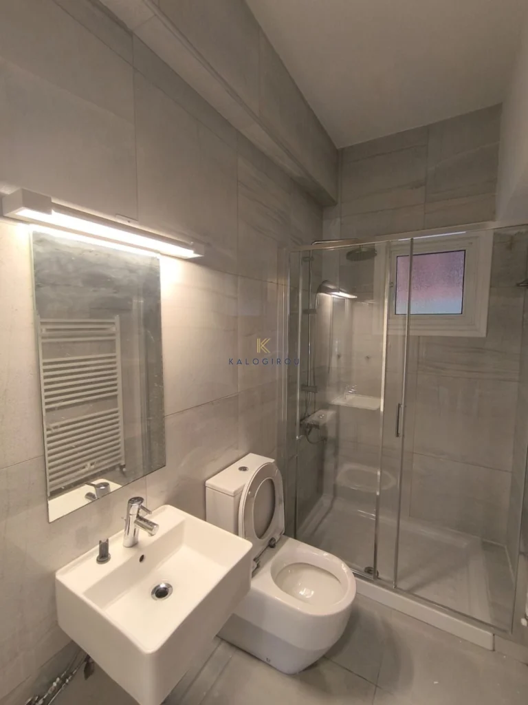 5 Bedroom House for Sale in Pervolia Larnacas