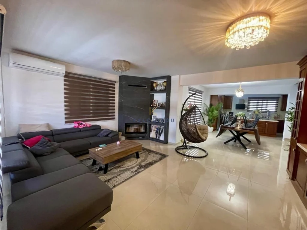 4 Bedroom House for Sale in Oroklini, Larnaca District
