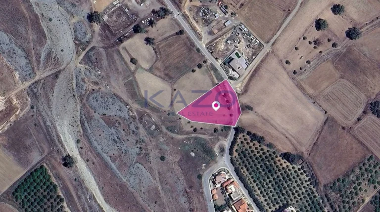 3,011m² Plot for Sale in Nicosia District