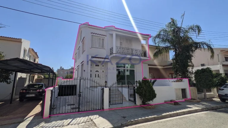 3 Bedroom House for Sale in Strovolos, Nicosia District
