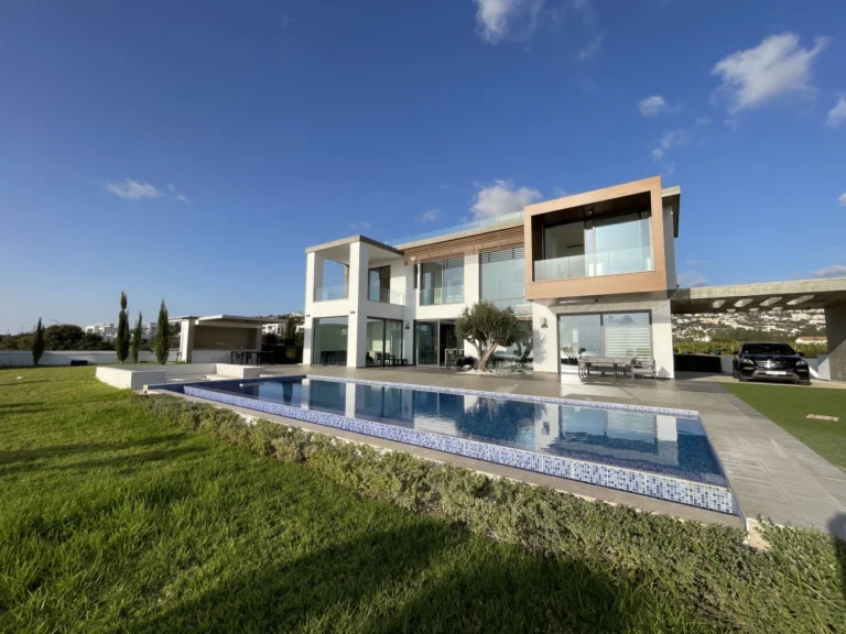 4 Bedroom House for Sale in Pegeia, Paphos District