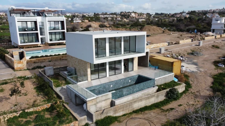 3 Bedroom House for Sale in Chlorakas, Paphos District