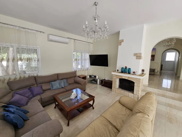 6+ Bedroom House for Rent in Pegeia, Paphos District