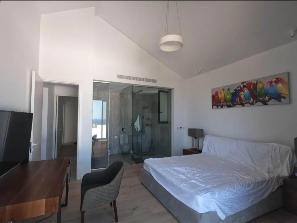 4 Bedroom House for Sale in Chlorakas, Paphos District