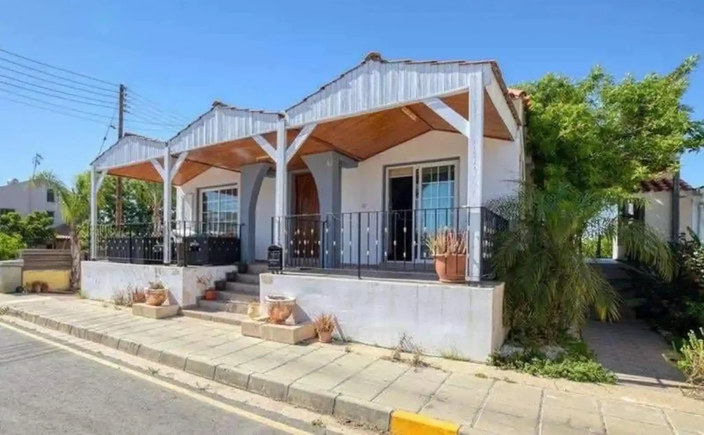 4 Bedroom House for Sale in Deryneia, Famagusta District