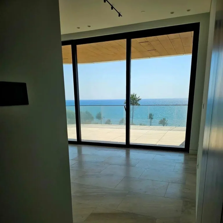 2 Bedroom Apartment for Sale in Parekklisia, Limassol District