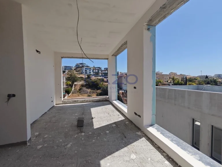 4 Bedroom House for Sale in Agios Tychonas, Limassol District