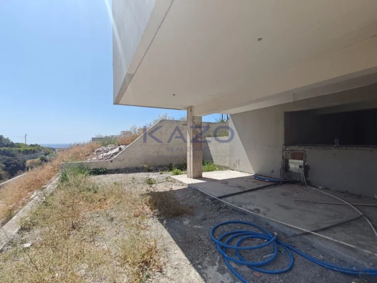 3 Bedroom House for Sale in Agios Tychonas, Limassol District