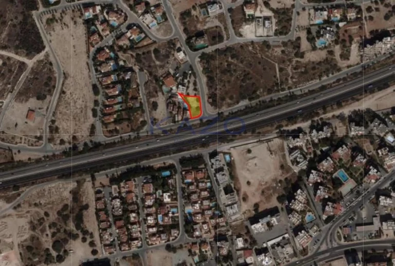 798m² Plot for Sale in Agios Tychonas, Limassol District