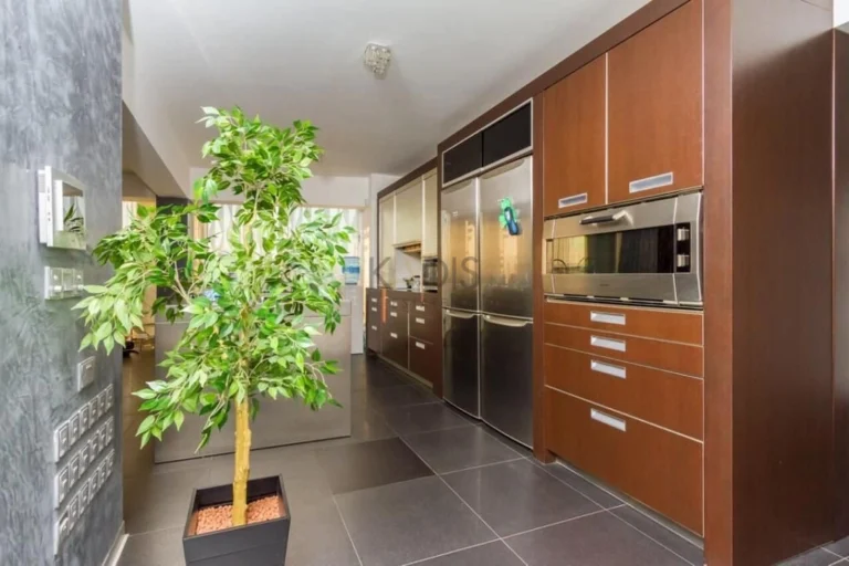 3 Bedroom Apartment for Sale in Strovolos, Nicosia District