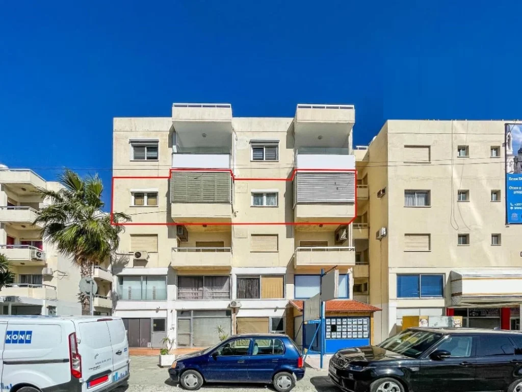 4 Bedroom Apartment for Sale in Agios Tychonas, Limassol District