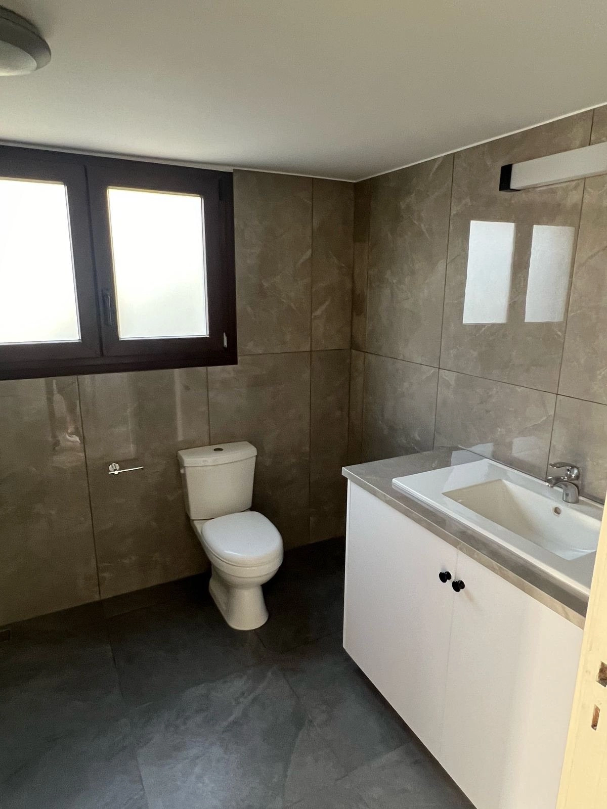 250m² Office for Rent in Limassol – Agios Athanasios