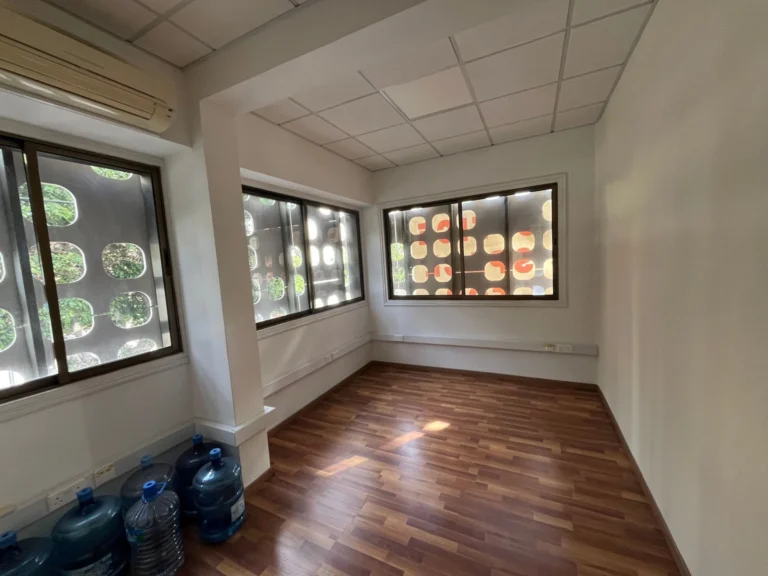 Офис 140 м² в аренду в районе Лимассола