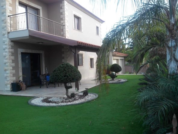4 Bedroom House for Sale in Kolossi, Limassol District