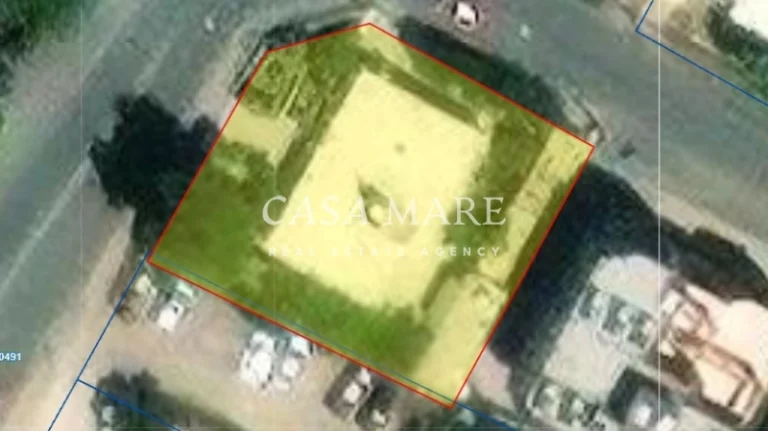 651m² Plot for Sale