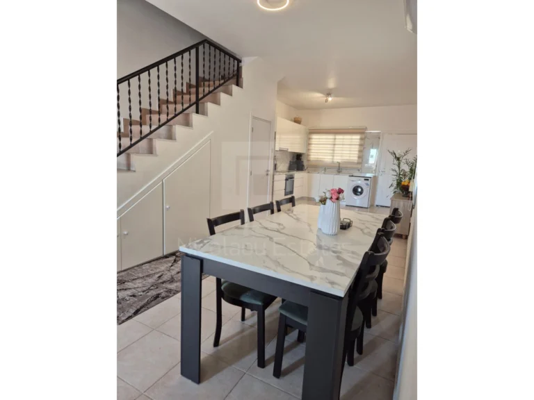 2 Bedroom House for Sale in Kato Paphos
