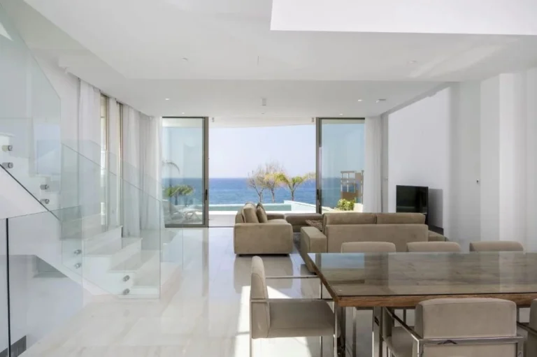 6+ Bedroom House for Sale in Kissonerga, Paphos District