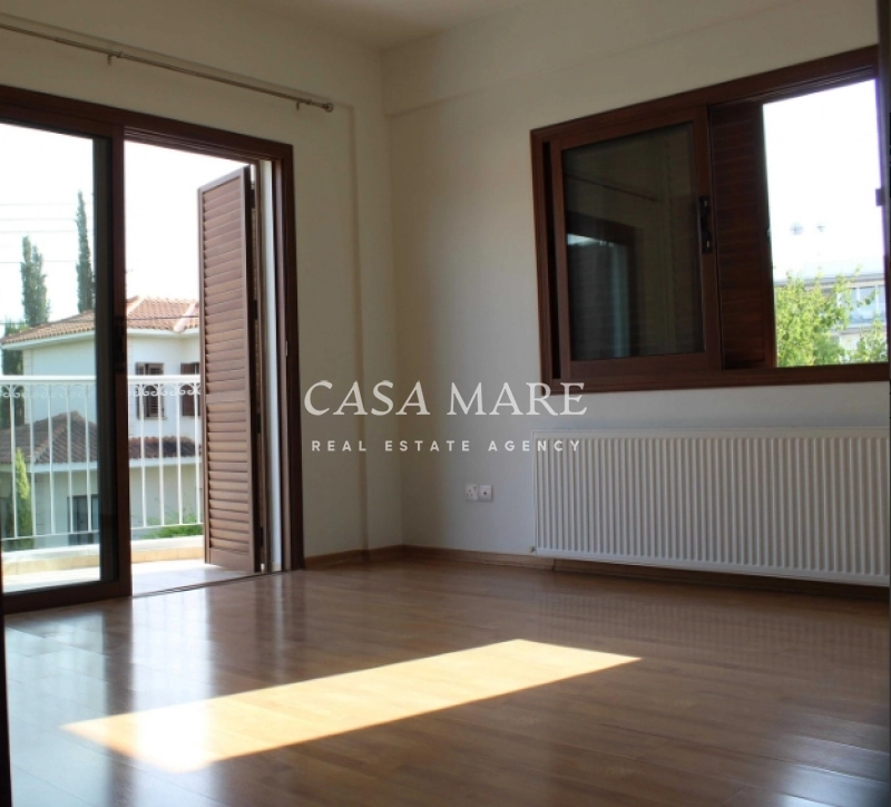 6+ Bedroom House for Sale