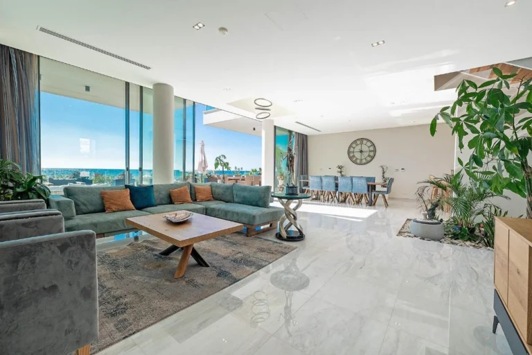 4 Bedroom House for Sale in Tombs Of the Kings, Paphos District