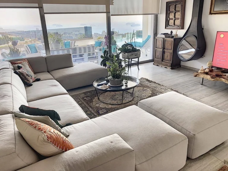 4 Bedroom House for Sale in Agios Tychonas, Limassol District