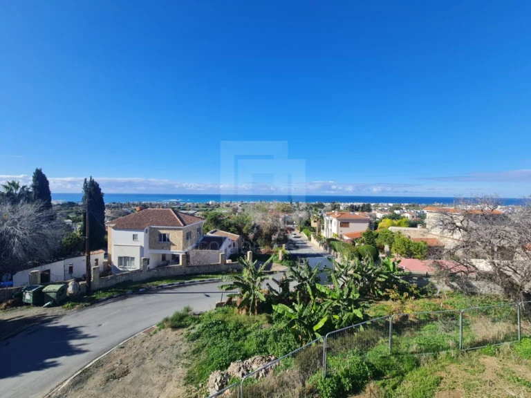 3 Bedroom House for Sale in Chlorakas, Paphos District