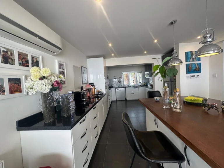 4 Bedroom House for Sale in Agios Tychonas, Limassol District