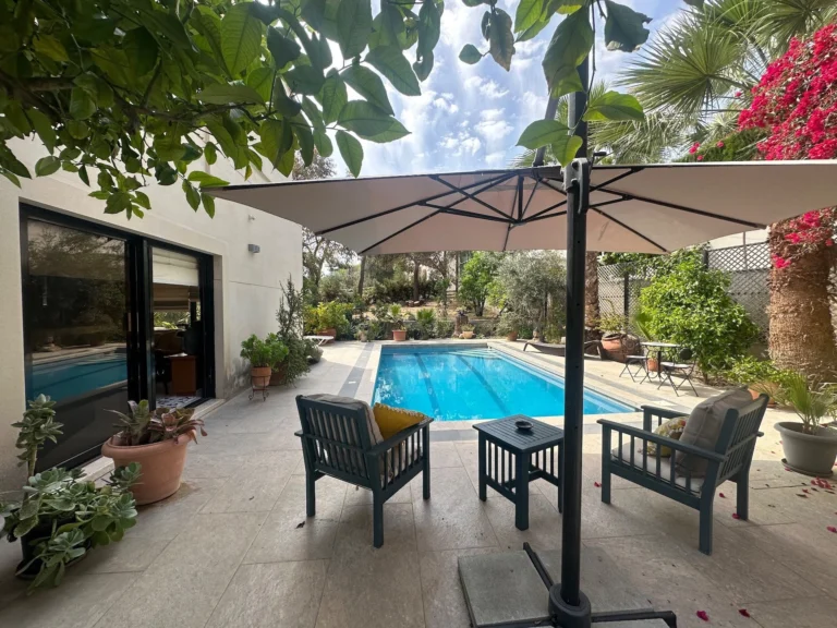 4 Bedroom House for Sale in Agios Tychonas, Limassol District