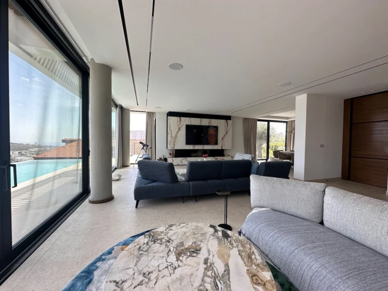 5 Bedroom House for Sale in Limassol – Agios Athanasios