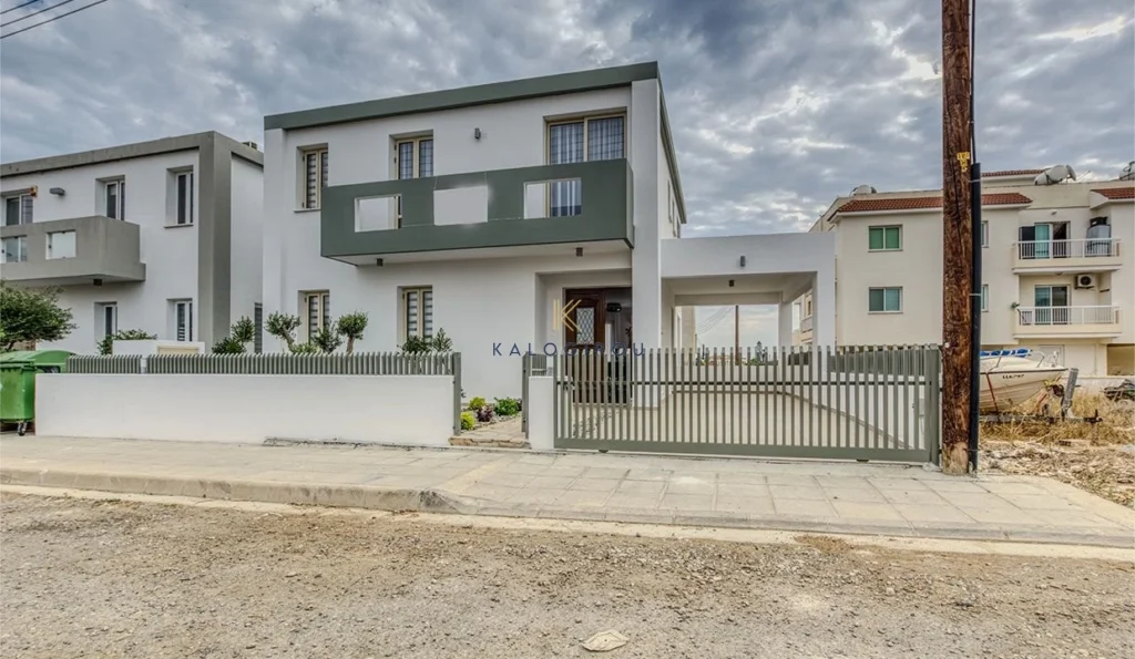 4 Bedroom House for Sale in Paralimni, Famagusta District