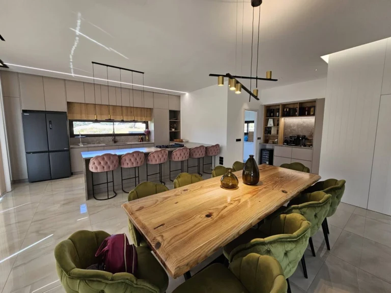 4 Bedroom House for Sale in Limassol – Agios Athanasios