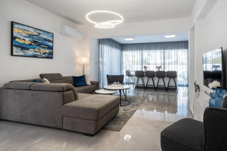 4 Bedroom House for Sale in Oroklini, Larnaca District