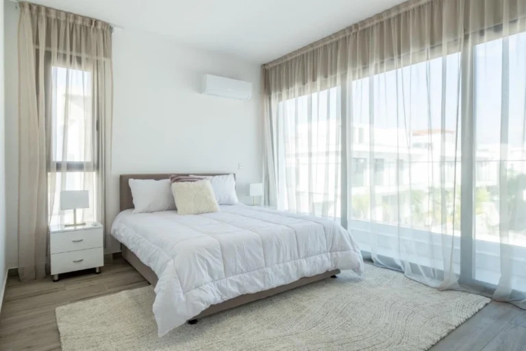 Cheap Houses and Villas for Sale Larnaca up to 700000 euro