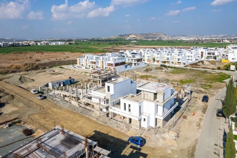 Cheap Houses and Villas for Sale Larnaca up to 700000 euro