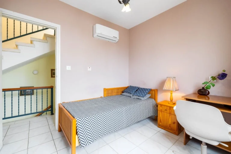 3 Bedroom House for Sale in Tombs Of the Kings, Paphos District