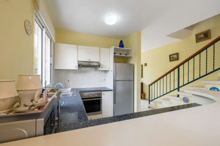 3 Bedroom House for Sale in Tombs Of the Kings, Paphos District