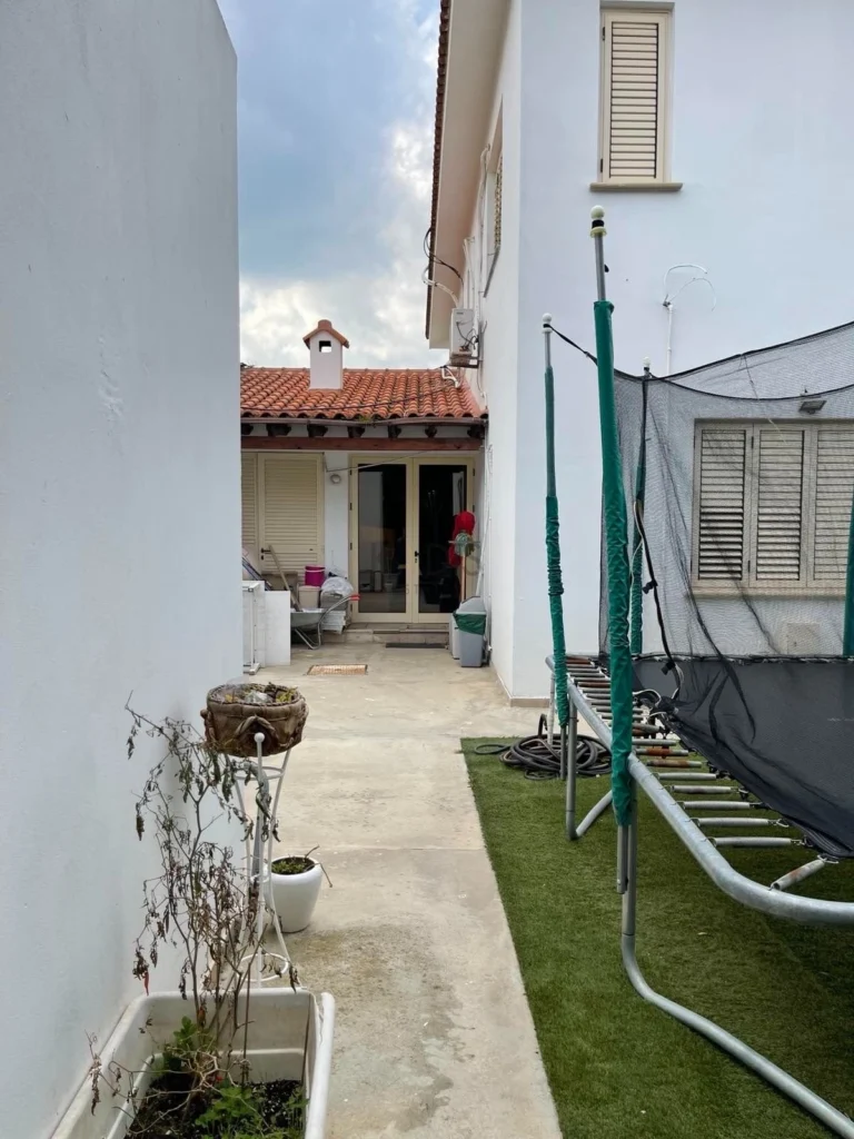 4 Bedroom House for Rent in Engomi, Nicosia District