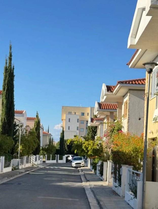 2 Bedroom House for Sale in Paphos – Universal