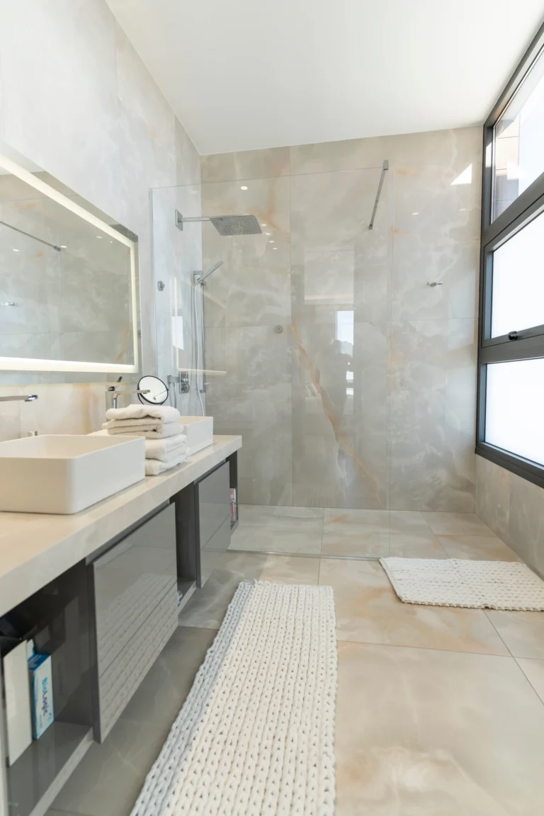 6+ Bedroom House for Sale in Germasogeia, Limassol District