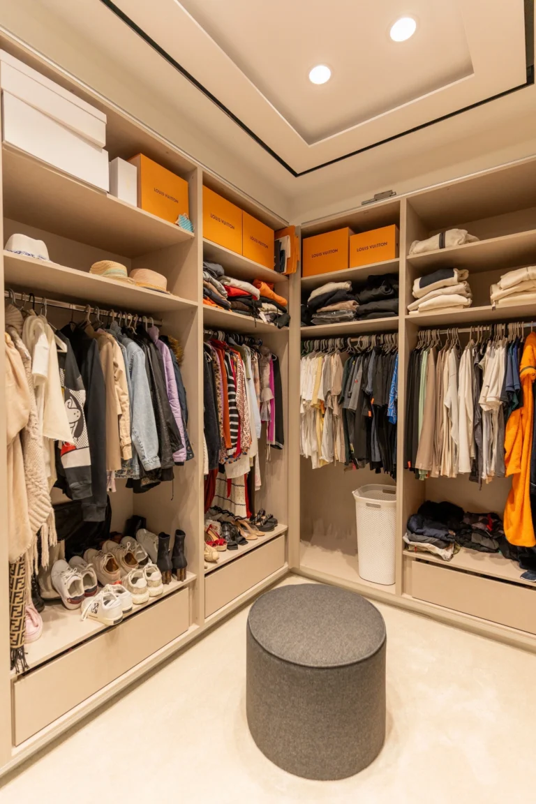 6+ Bedroom House for Sale in Germasogeia, Limassol District