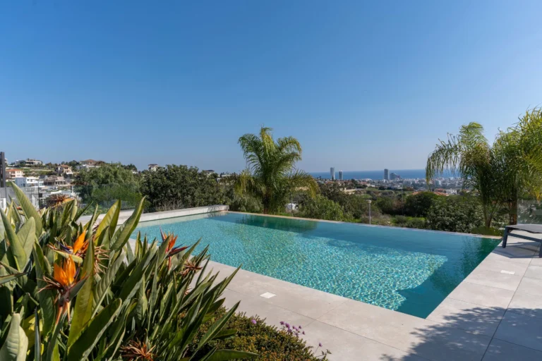 6+ Bedroom House for Sale in Germasogeia, Limassol District