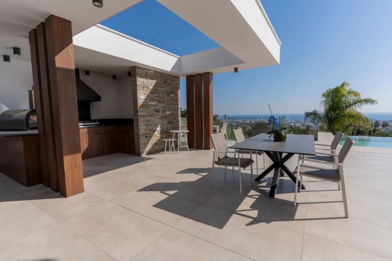 6+ Bedroom House for Sale in Germasogeia, Limassol District