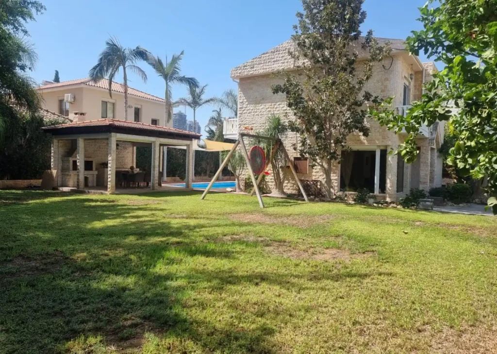4 Bedroom House for Sale in Potamos Germasogeias, Limassol District
