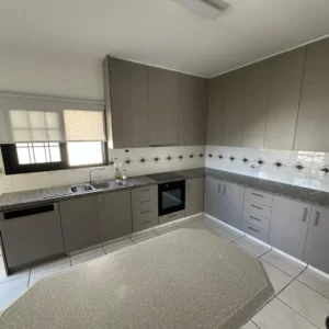 4 Bedroom Apartment for Rent in Limassol – Mesa Geitonia