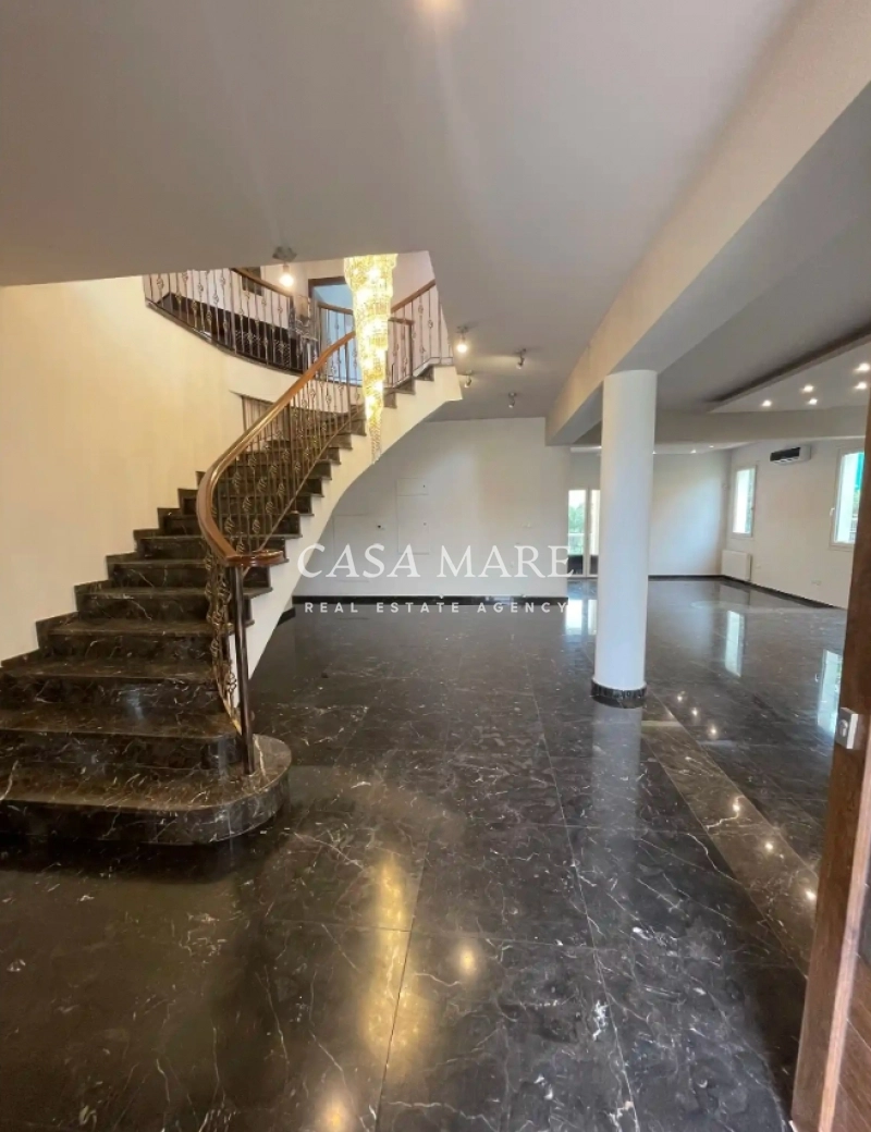 5 Bedroom House for Sale in Engomi, Nicosia District