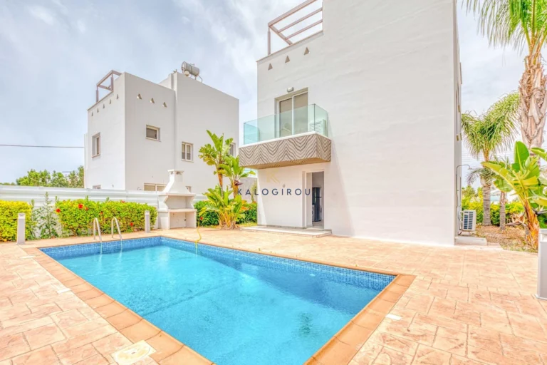 Cheap Houses and Villas for Sale Famagusta up to 500000 euro